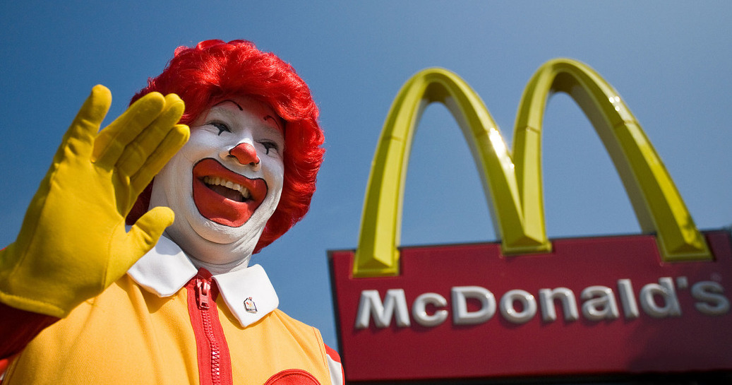 McDonald's продает бизнес и уходит из России